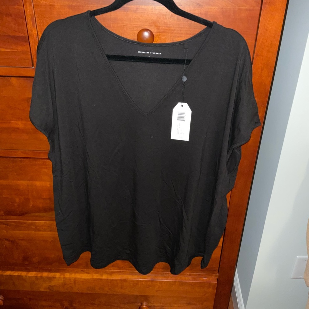 Universal Standard Cap Sleeve V-Rex Tee, Size L 22-24